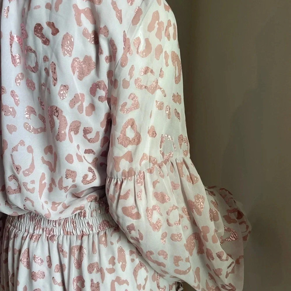 Buddy Love Zozo Dress in Rose Gold size medium - Picture 7 of 12